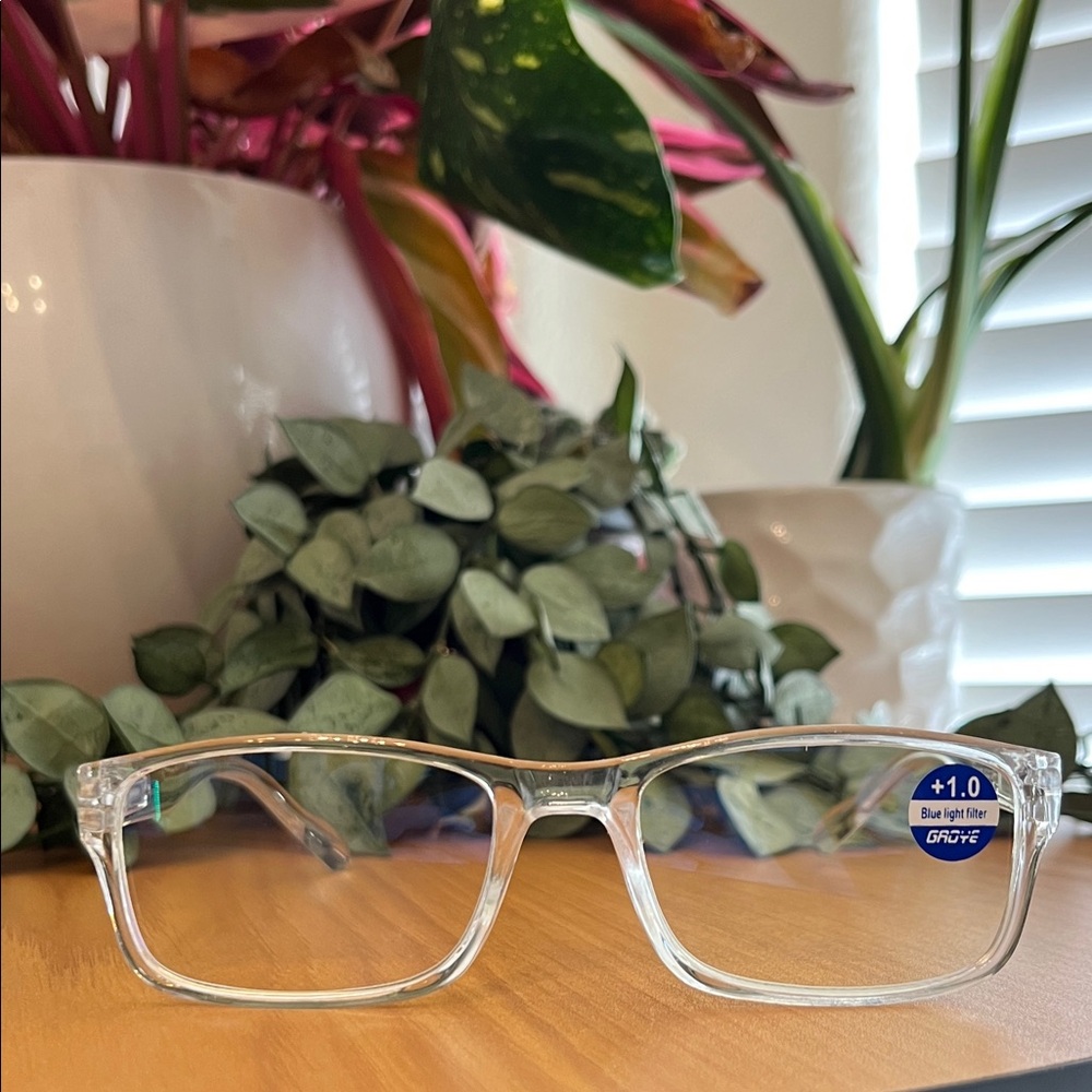 Readers Woman’s Glasses With +1.00 Magnification & Anti Blue Light Protection - Picture 7 of 13